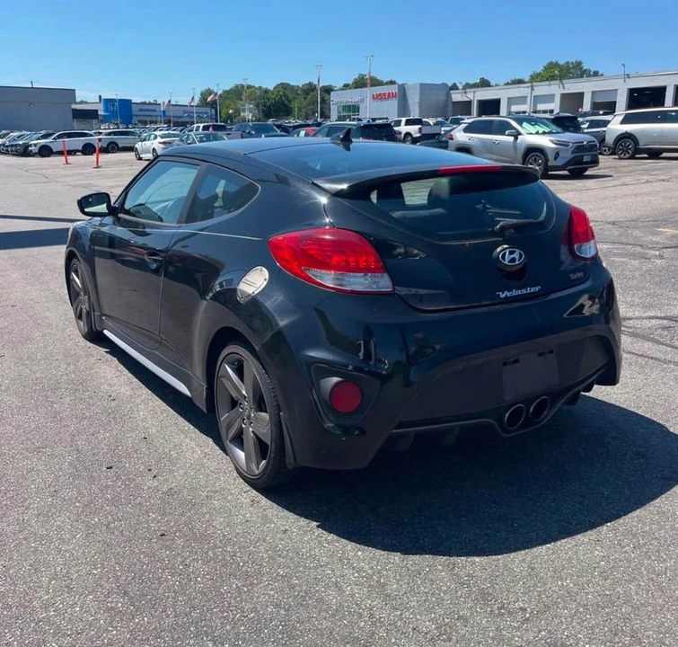 2015 Hyundai Veloster - Image 5 of 8