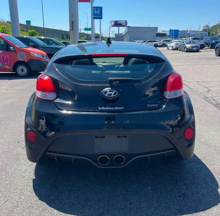 2015 Hyundai Veloster - Image 8 of 8