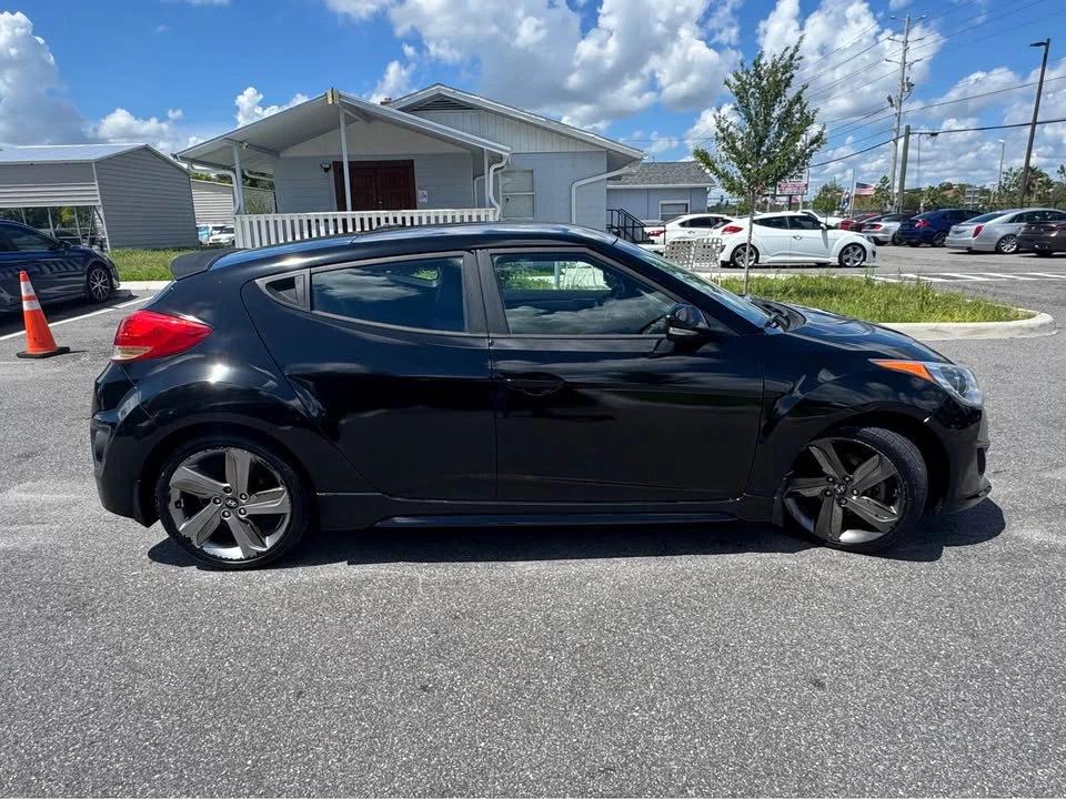 2015 Hyundai Veloster - Image 4 of 14