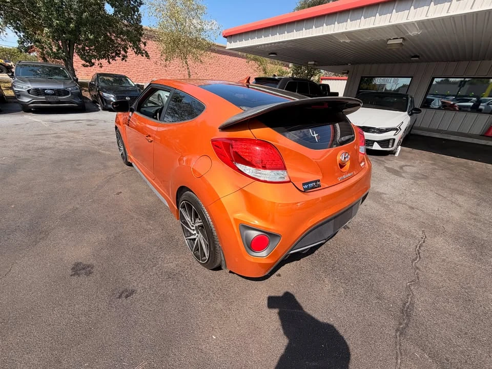 2015 Hyundai Veloster - Image 2 of 10