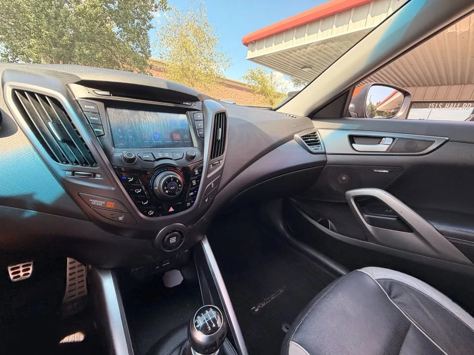 2015 Hyundai Veloster - Image 7 of 10