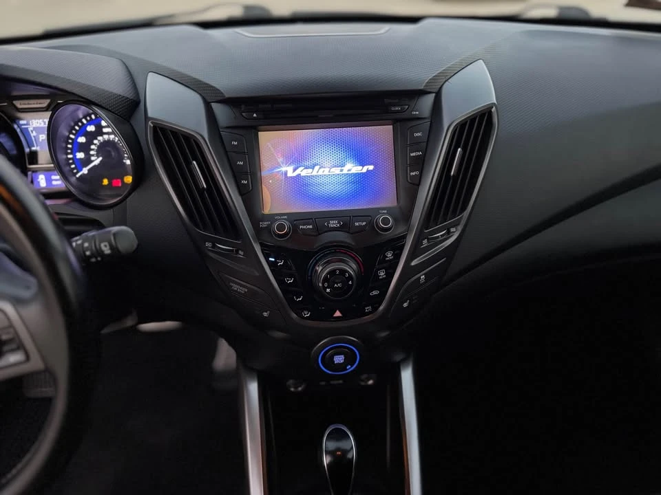 2015 Hyundai Veloster - Image 8 of 10