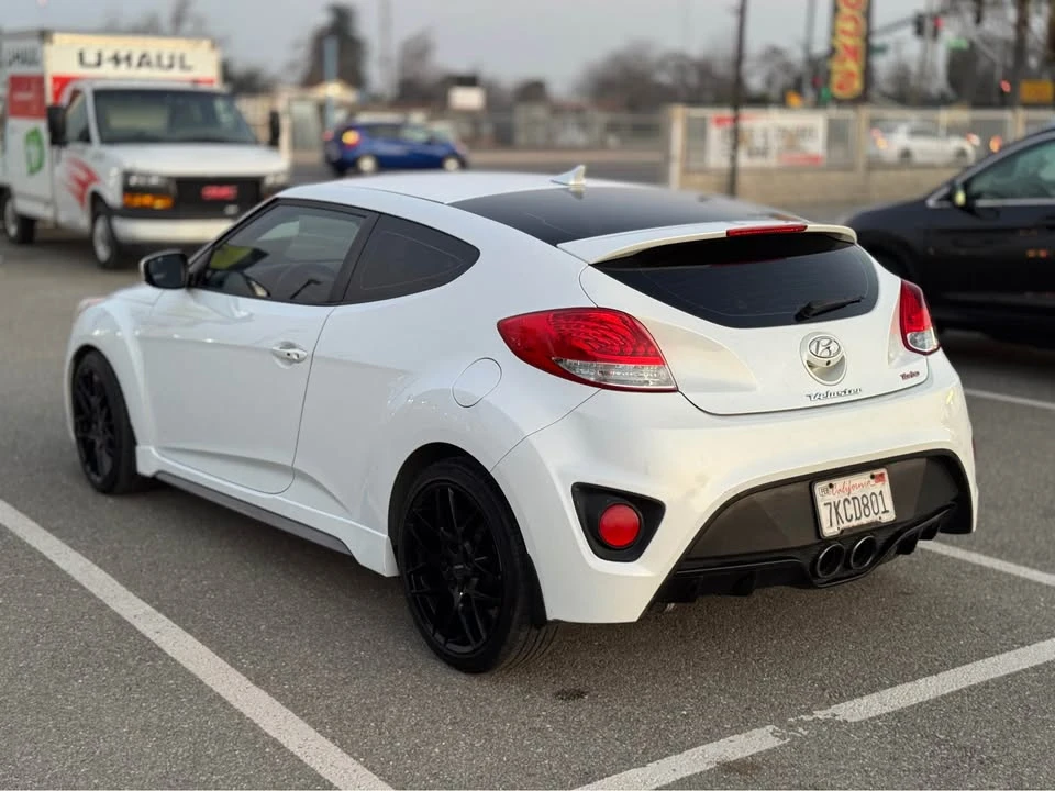 2015 Hyundai Veloster - Image 4 of 10