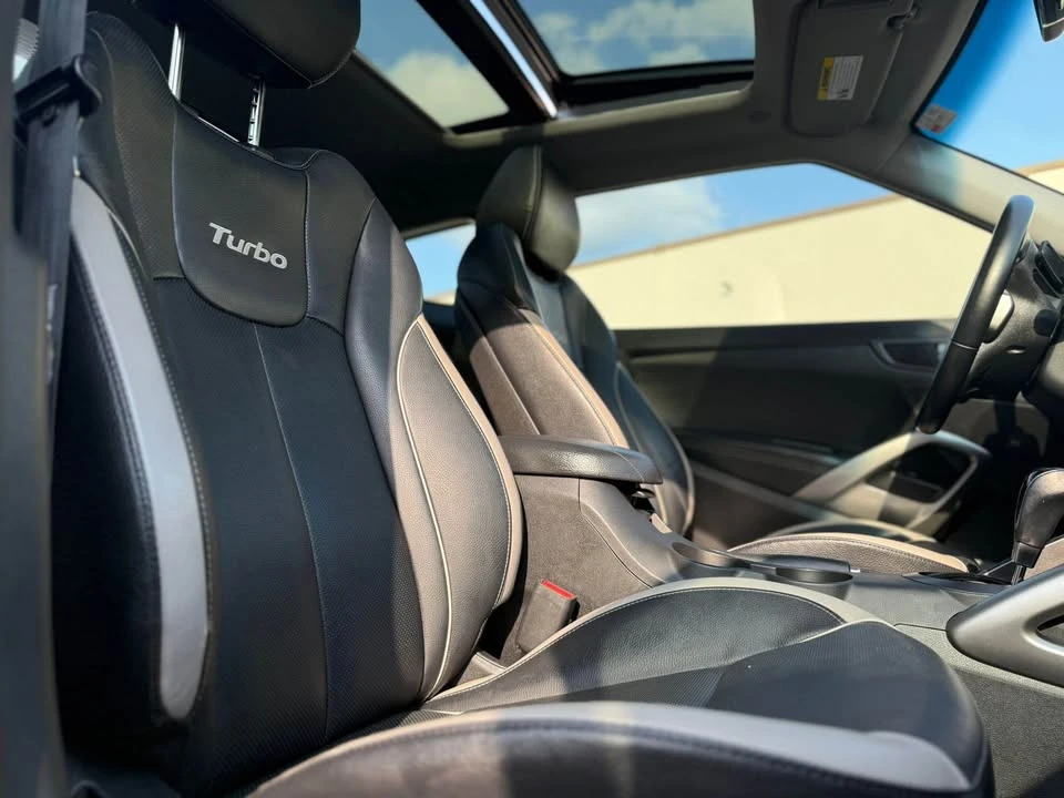 2015 Hyundai Veloster - Image 13 of 15