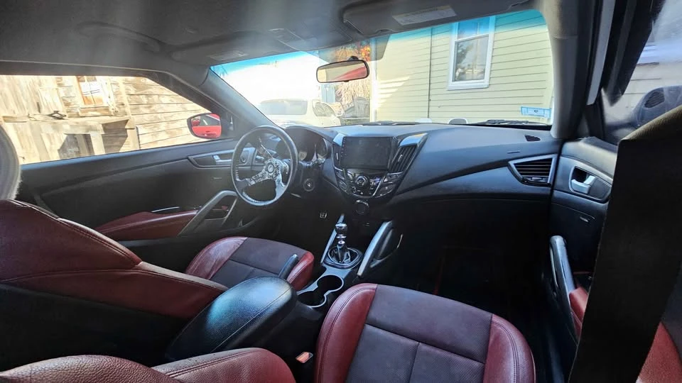 2015 Hyundai Veloster - Image 14 of 20