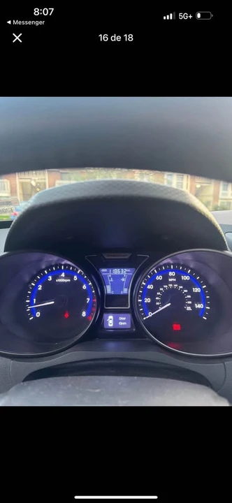2015 Hyundai Veloster - Image 6 of 10