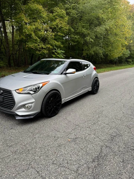 2015 Hyundai Veloster - Image 5 of 10