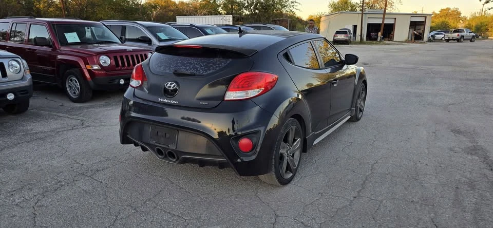 2015 Hyundai Veloster - Image 5 of 18