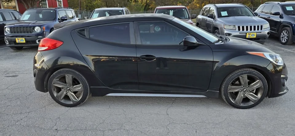 2015 Hyundai Veloster - Image 6 of 18