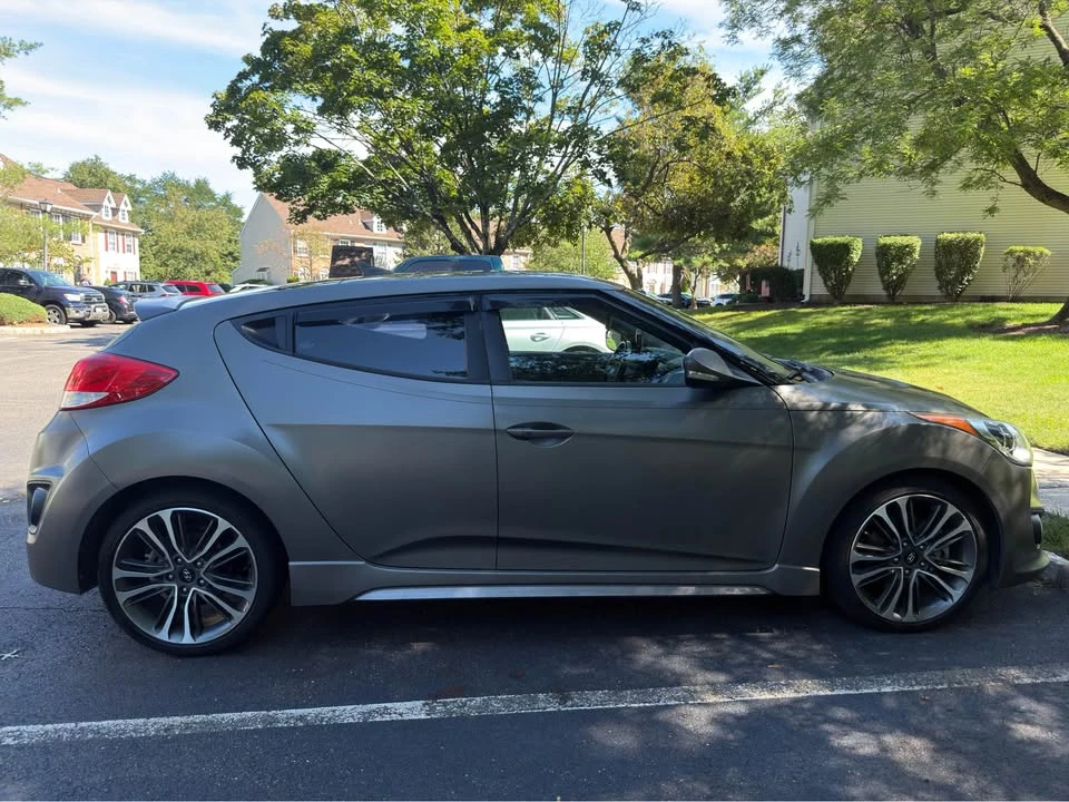 2015 Hyundai Veloster - Image 11 of 12