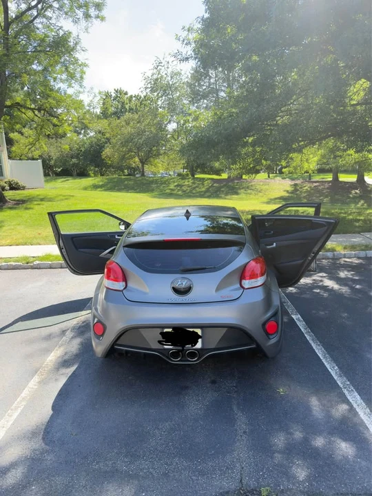 2015 Hyundai Veloster - Image 5 of 12