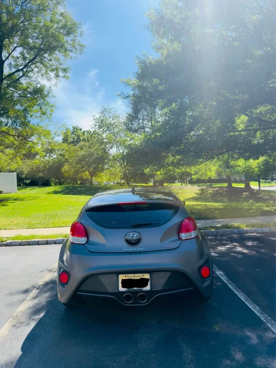 2015 Hyundai Veloster - Image 4 of 12