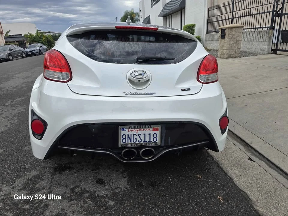 2015 Hyundai Veloster - Image 5 of 9