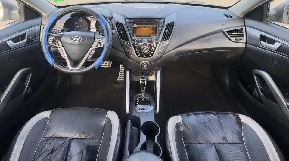 2015 Hyundai Veloster - Image 7 of 19