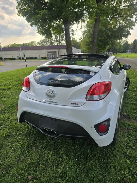 2015 Hyundai Veloster - Image 7 of 20