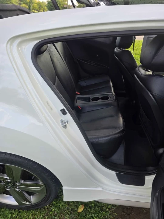 2015 Hyundai Veloster - Image 16 of 20
