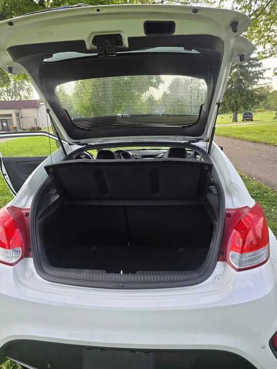 2015 Hyundai Veloster - Image 14 of 20