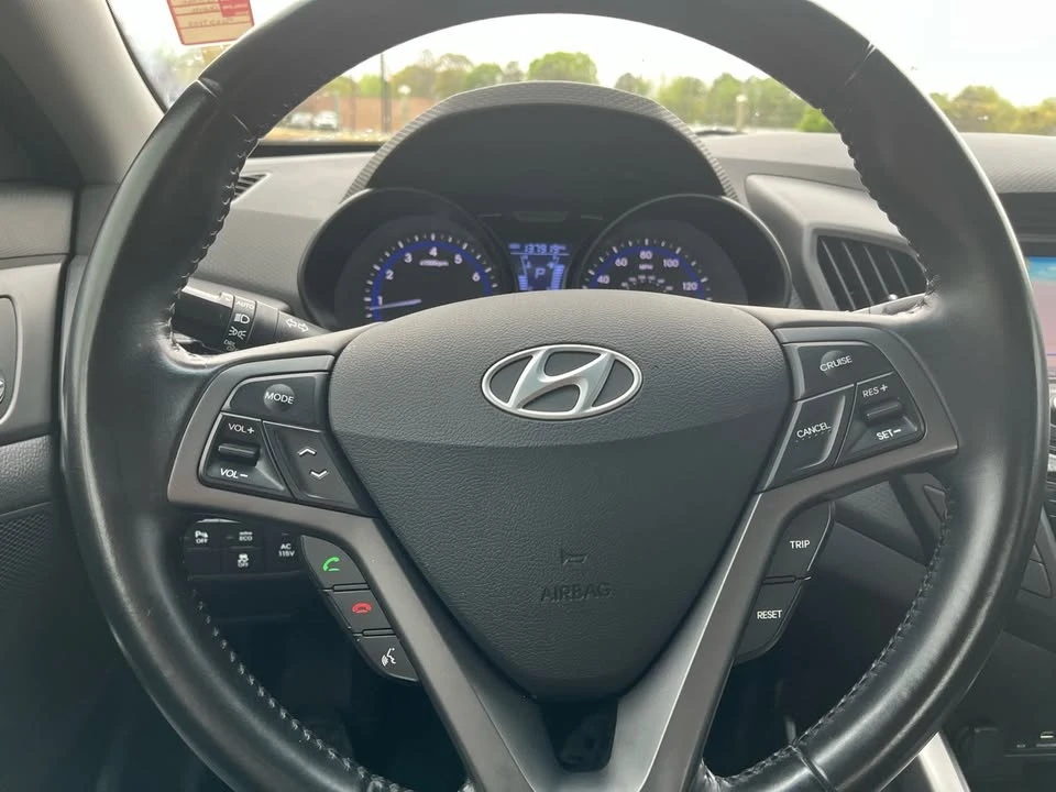 2015 Hyundai Veloster - Image 15 of 19