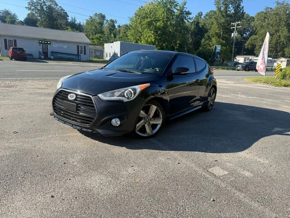 2015 Hyundai Veloster - Image 2 of 10
