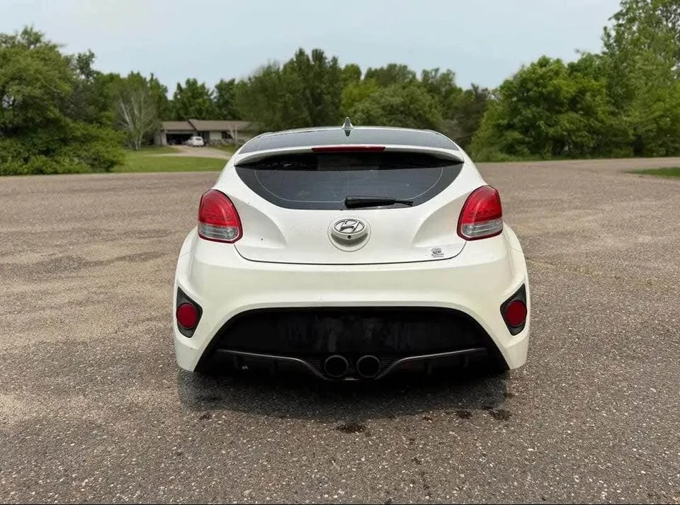 2015 Hyundai Veloster - Image 2 of 7