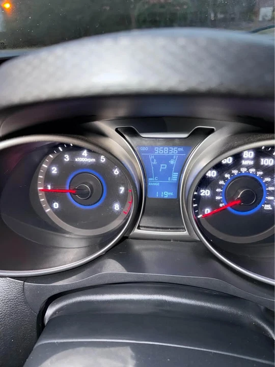 2015 Hyundai Veloster - Image 9 of 11