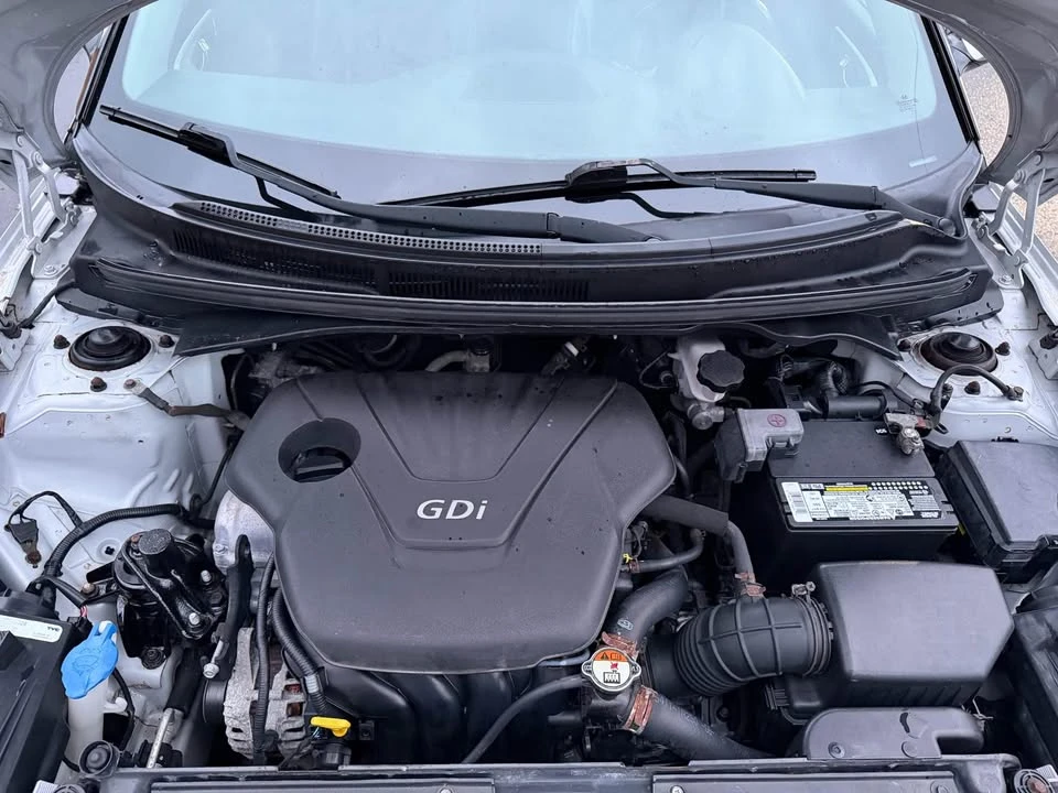 2015 Hyundai Veloster - Image 11 of 11