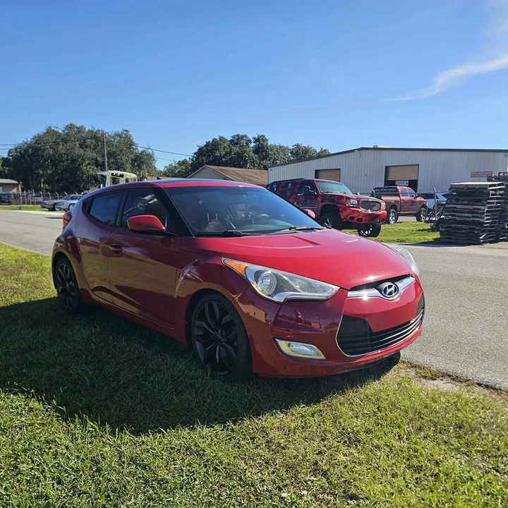 2015 Hyundai Veloster - Image 4 of 15