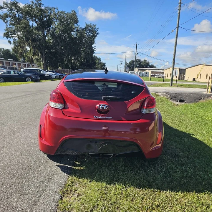 2015 Hyundai Veloster - Image 7 of 15