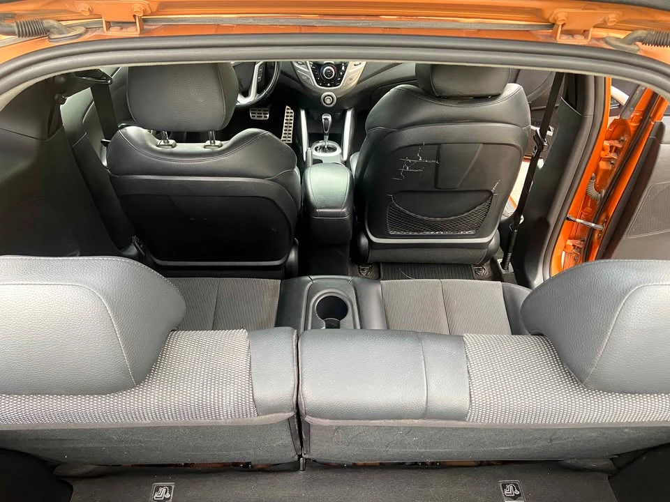 2015 Hyundai Veloster - Image 7 of 18