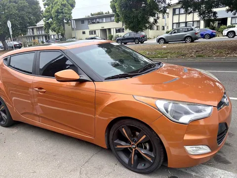 2015 Hyundai Veloster Value Edition Coupe 3D