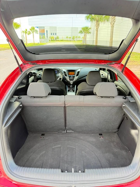 2015 Hyundai Veloster - Image 8 of 14