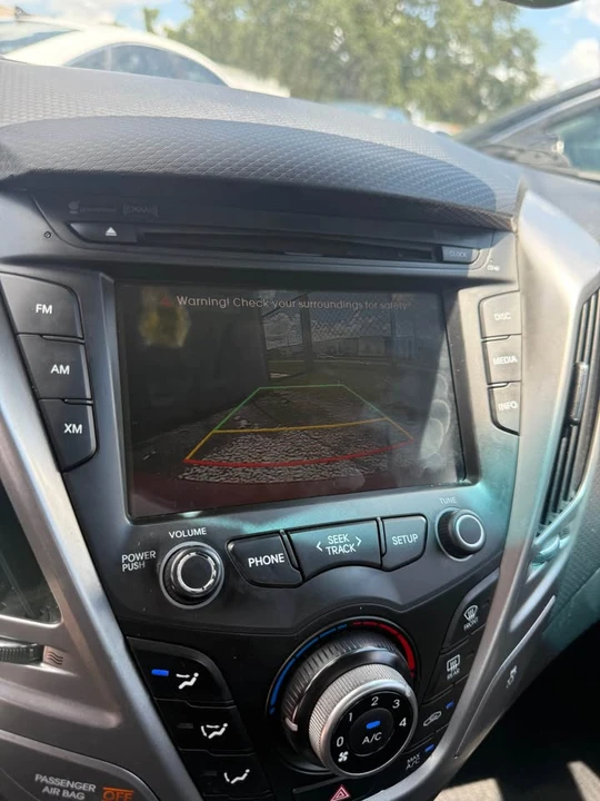 2015 Hyundai Veloster - Image 14 of 14