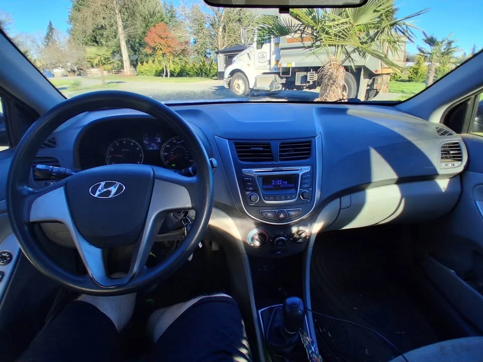 2015 Hyundai Accent - Image 8 of 12