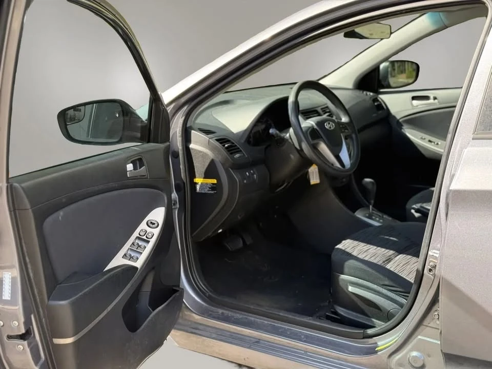 2015 Hyundai Accent - Image 11 of 15