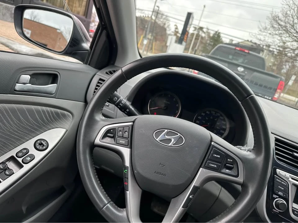 2015 Hyundai Accent - Image 12 of 15