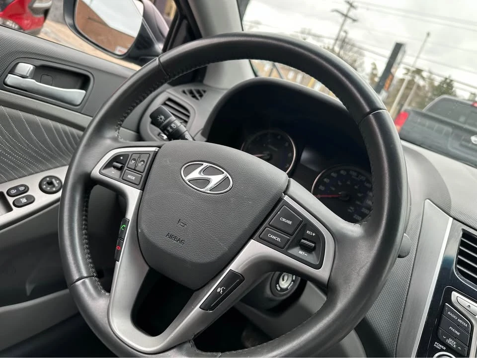 2015 Hyundai Accent - Image 14 of 15