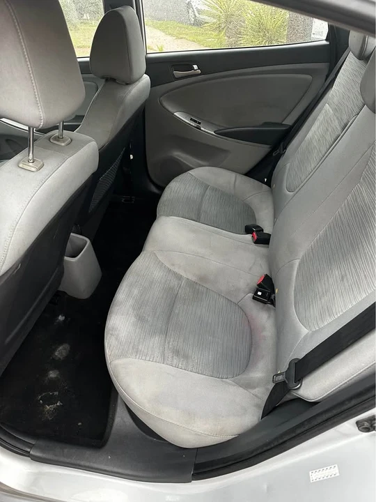 2015 Hyundai Accent - Image 8 of 9