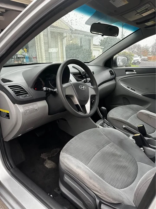 2015 Hyundai Accent - Image 5 of 9