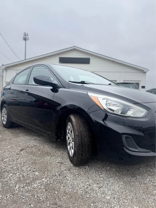 2015 Hyundai Accent - Image 3 of 11