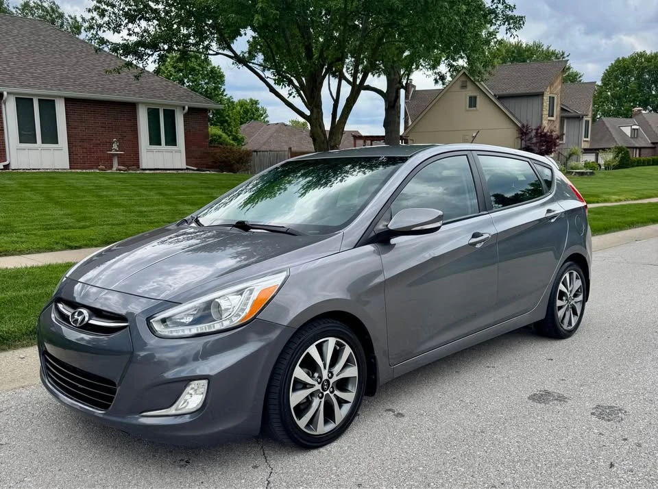 2015 Hyundai Accent - Image 6 of 11