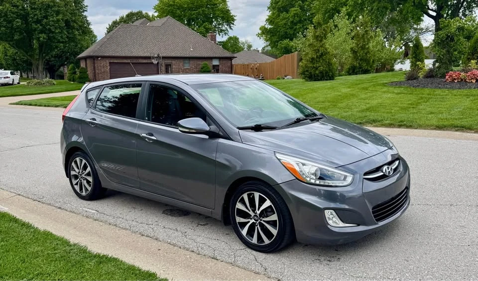 2015 Hyundai Accent - Image 4 of 11