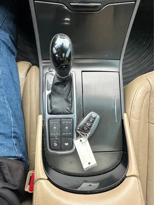 2015 Hyundai Azera - Image 15 of 19