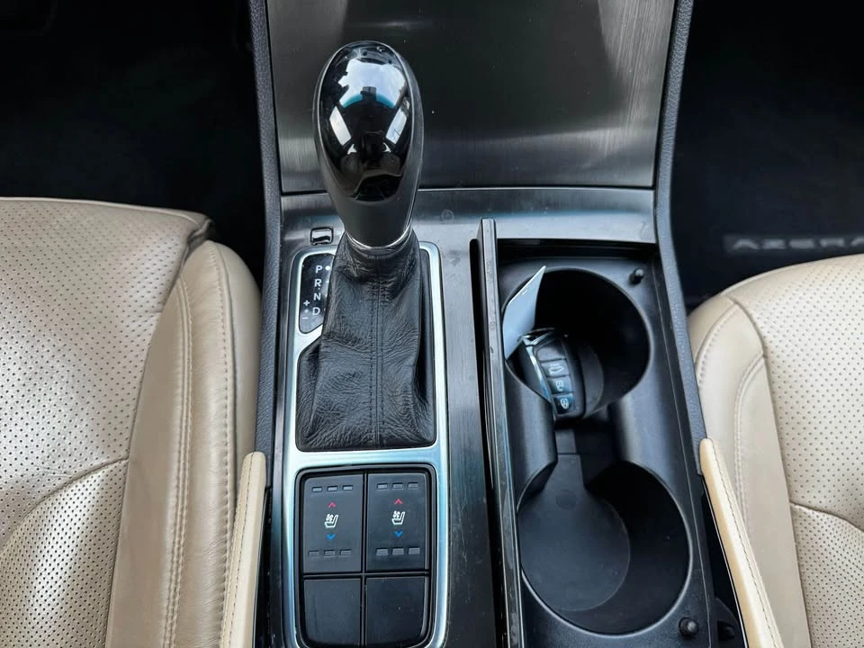 2015 Hyundai Azera - Image 6 of 16