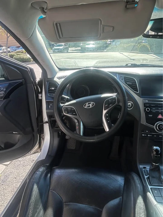 2015 Hyundai Azera - Image 13 of 18