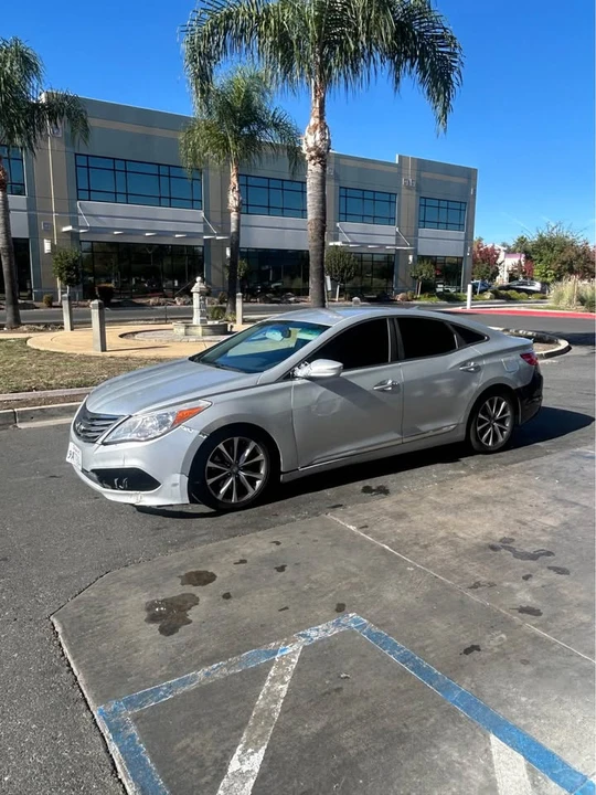 2015 Hyundai Azera - Image 6 of 18