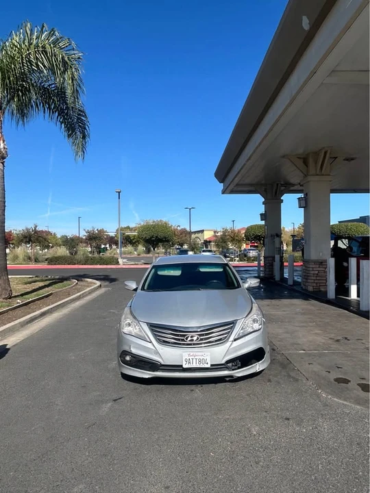 2015 Hyundai Azera - Image 2 of 18