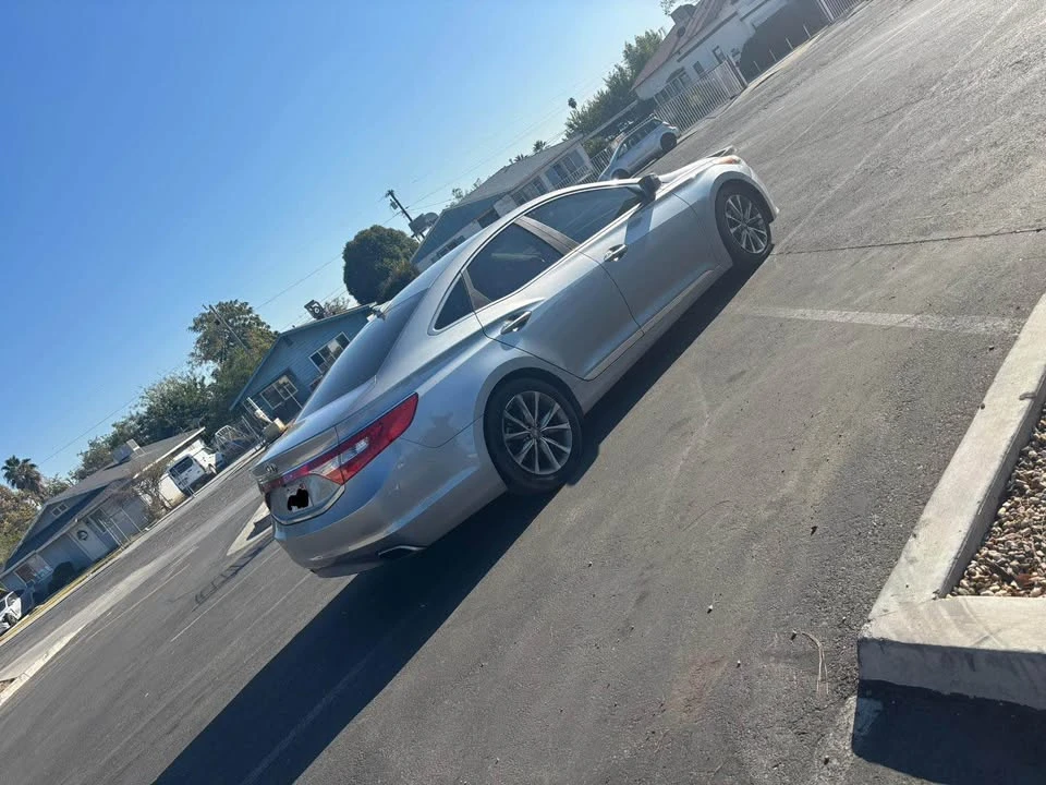 2015 Hyundai Azera - Image 5 of 7