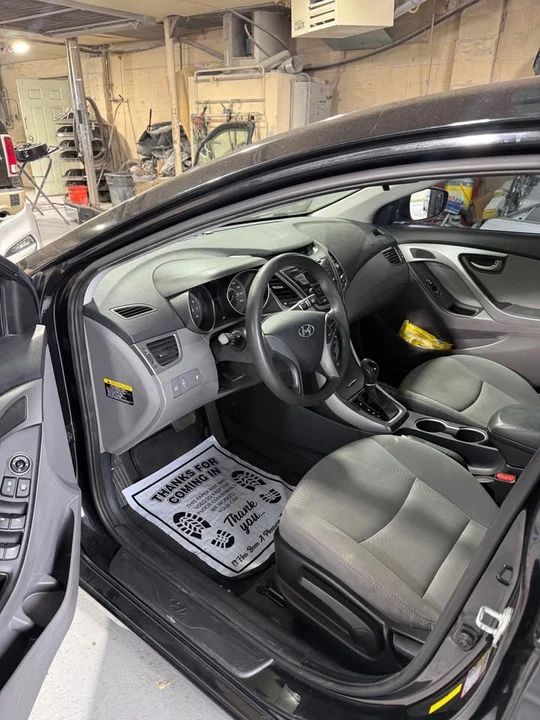 2015 Hyundai Elantra - Image 9 of 10
