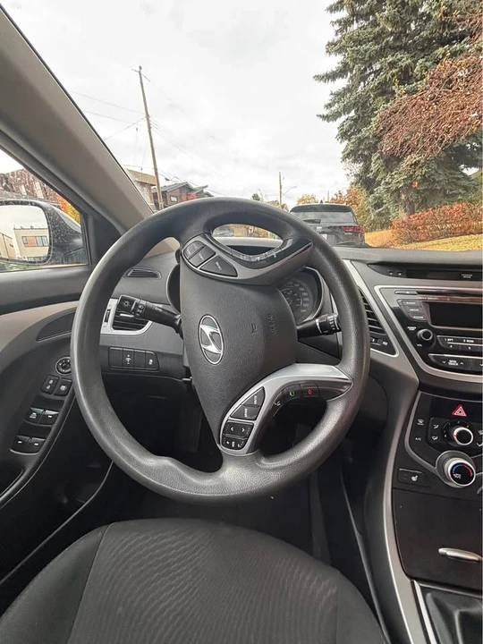 2015 Hyundai Elantra - Image 10 of 12