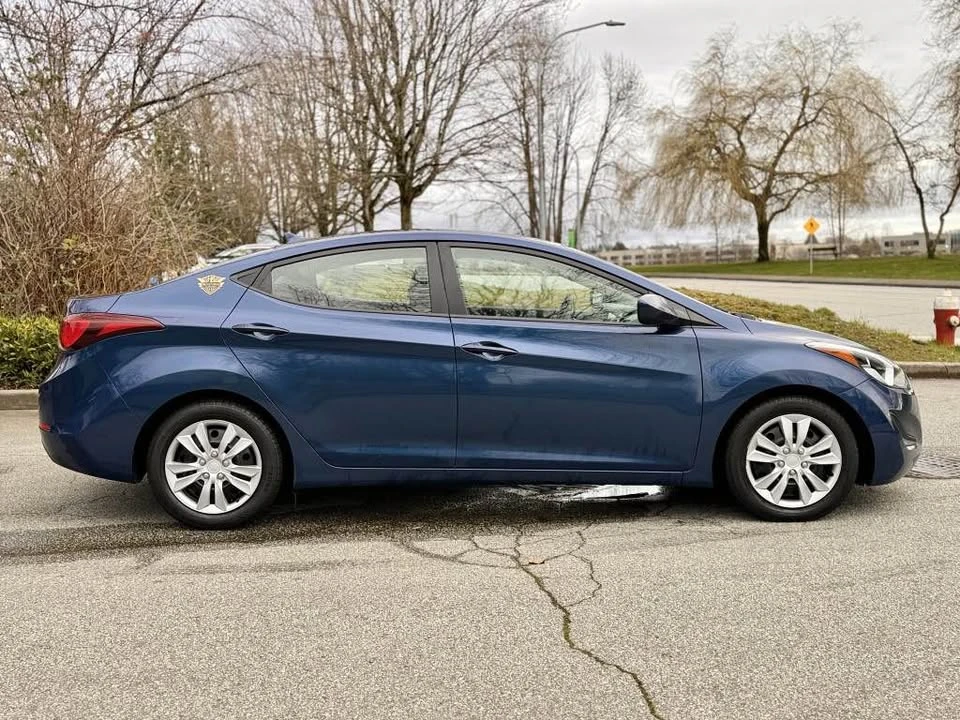 2015 Hyundai Elantra - Image 3 of 9